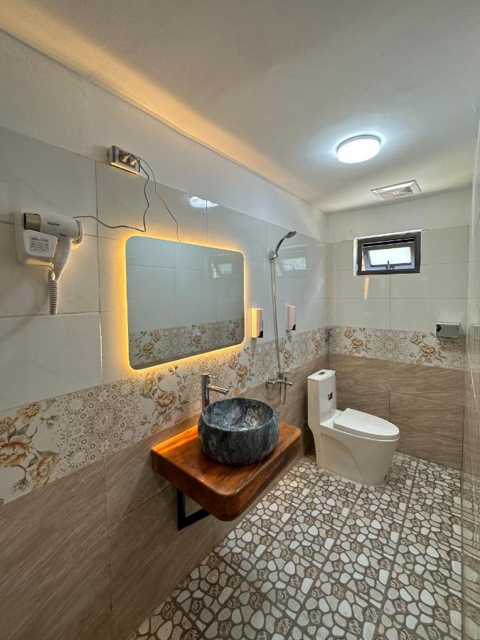 Felila Hostel & Tours Ha Giang Buitenkant foto