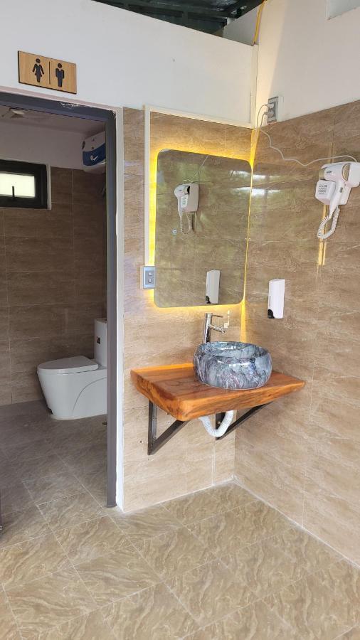 Felila Hostel & Tours Ha Giang Buitenkant foto