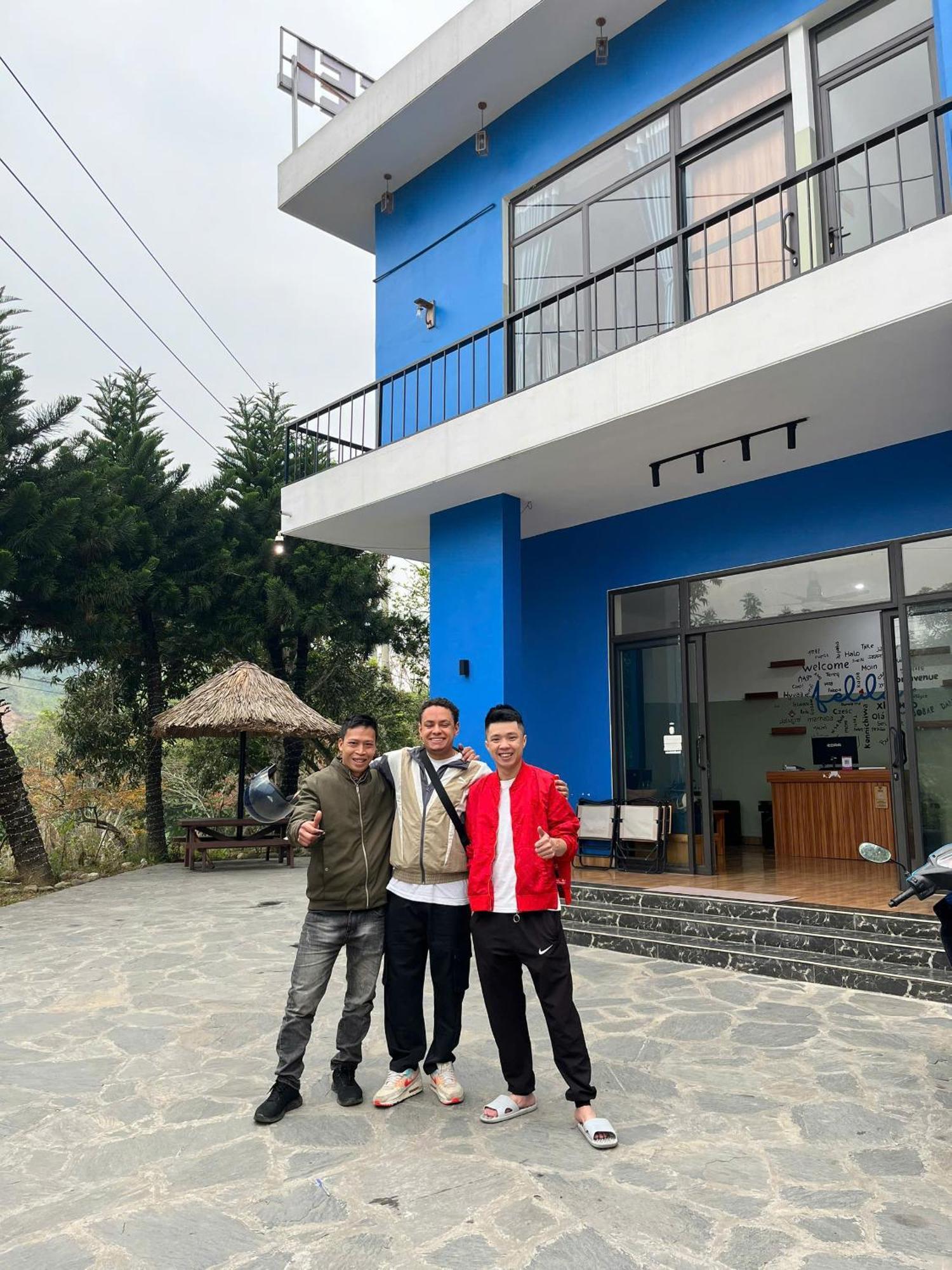 Felila Hostel & Tours Ha Giang Buitenkant foto