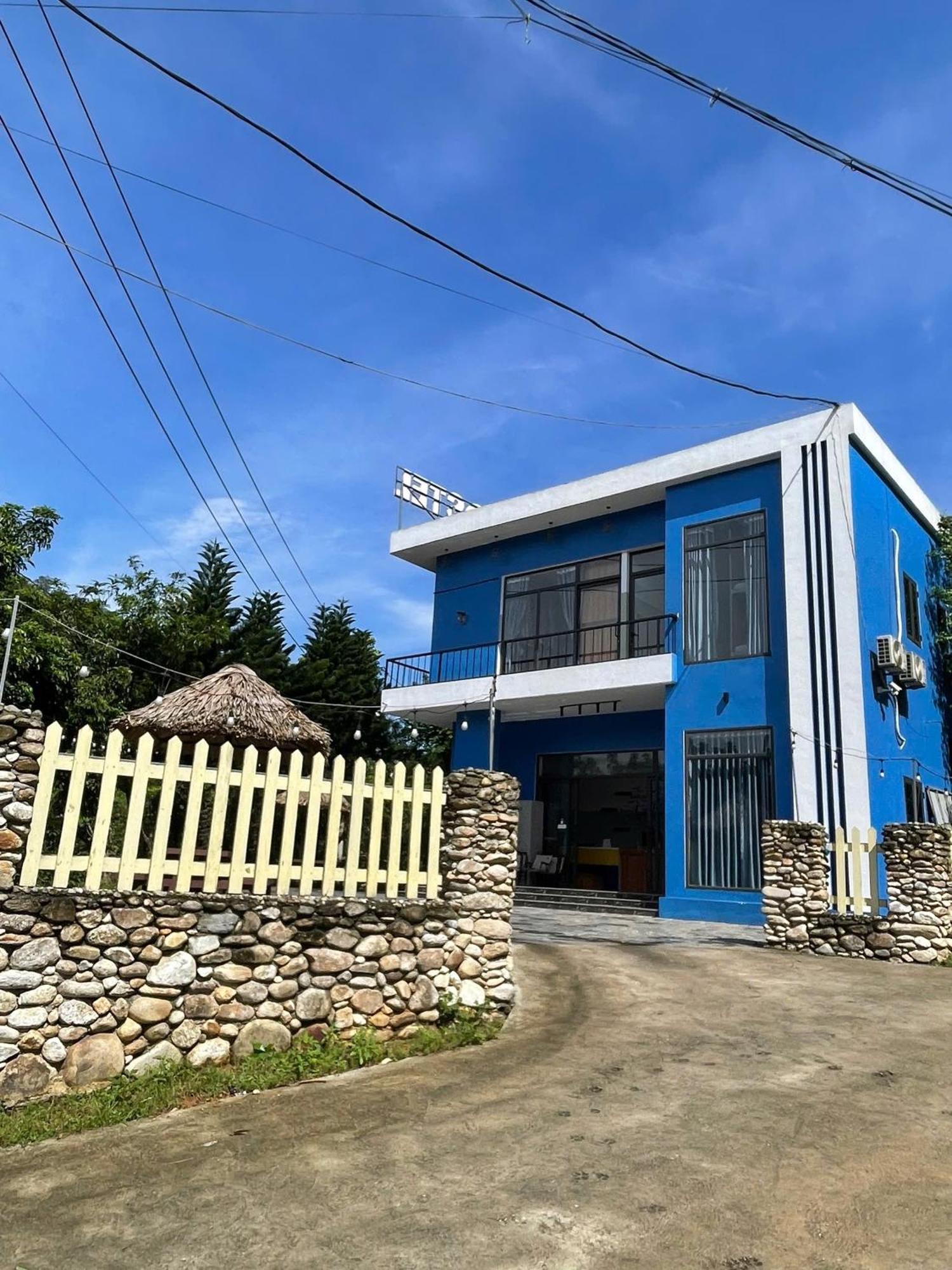 Felila Hostel & Tours Ha Giang Buitenkant foto